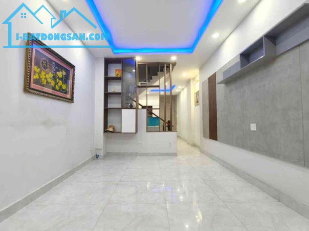 Nhà 4 tầng, Hẻm Xe Hơi, Âu Cơ, Thái Thị Nhạn, Bảy Hiền, 63m2, hơn 11 tỷ TL