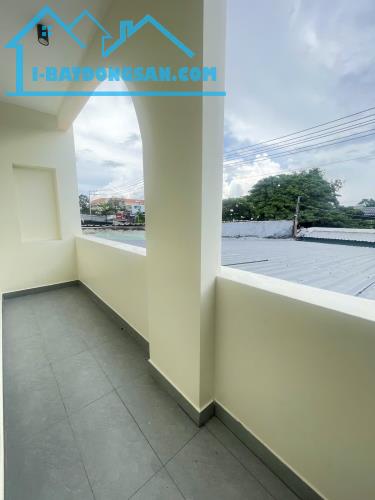 248m2, ngang 5m, dài miên man, Mặt tiền Phan Văn Hớn