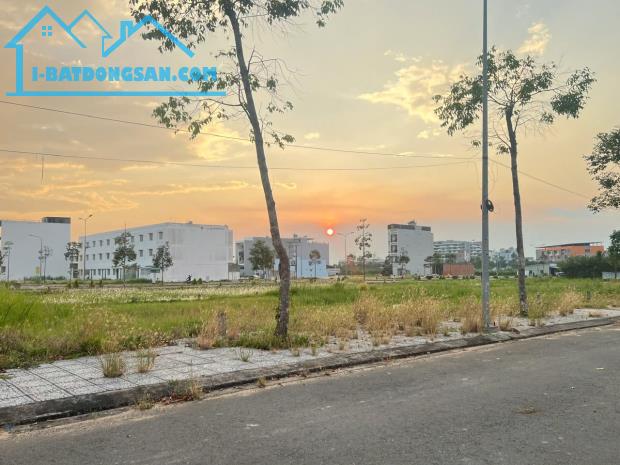 HÀNG NGỘP – BÁN NỀN KHU STK AN BÌNH - ĐỐI DIỆN BỆNH VIỆN S.I.S CẦN THƠ, LIÊN HỆ 0939868788
