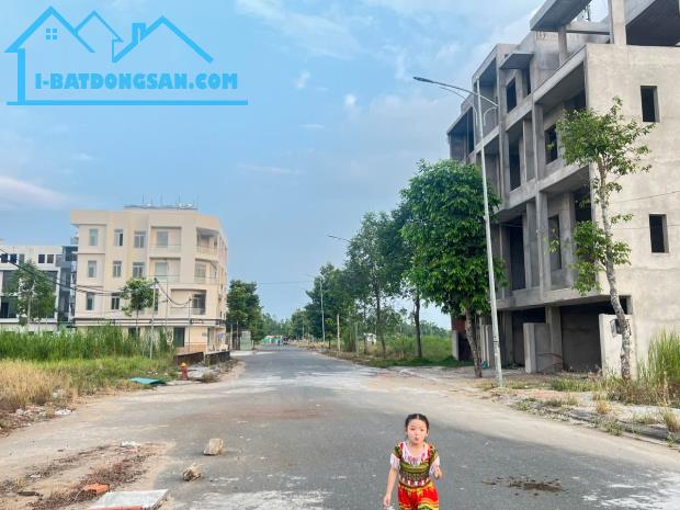 HÀNG NGỘP – BÁN NỀN KHU STK AN BÌNH - ĐỐI DIỆN BỆNH VIỆN S.I.S CẦN THƠ, LIÊN HỆ 0939868788