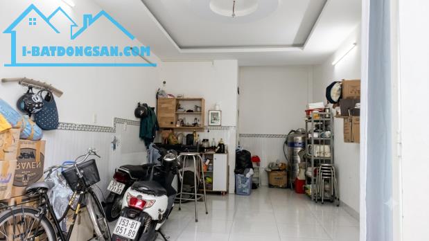 Bán gấp nhà Miếu Gò Xoài- Bình Tân 92m, ngang 11m, hẻm ô tô thông, sầm uất chỉ 6 Tỷ, Hiếm