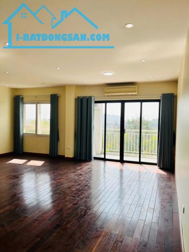 BÁN NHANH chung cư KDT Việt Hưng, giá 5.8 tỷ, 97m2, SĐCC