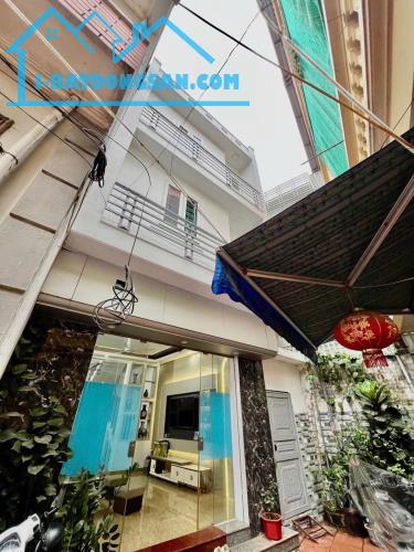 Tin được không-Phố Vũ Chí Thắng