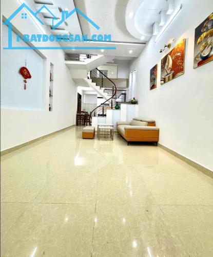 HÀNG NÓNG - THIÊN LÔI - LÊ CHÂN - CẠNH AEON MALL - 52M2 - 4 TẦNG - HƠN 3TỶ