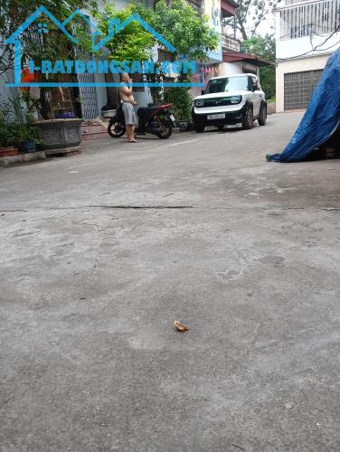Vị trí đắc địa đường Tư Đình - Long Biên.