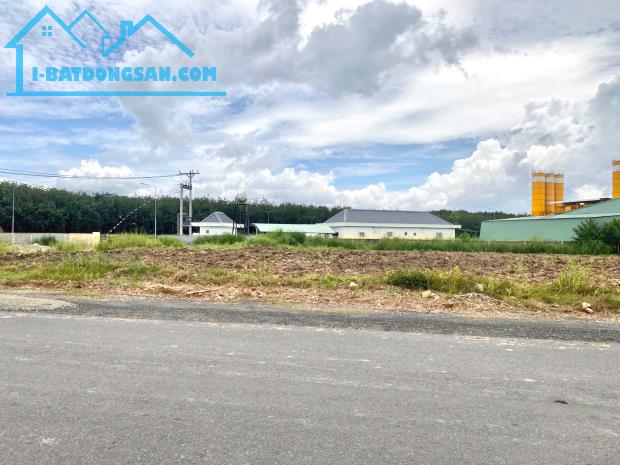 KẸT TIỀN BÁN 225M2 ĐẤT THỔ CƯ MT ĐƯỜNG NHỰA, SÁT BÊN CHỢ, TRƯỜNG HỌC DÂN ĐÔNG. GIÁ 165TR