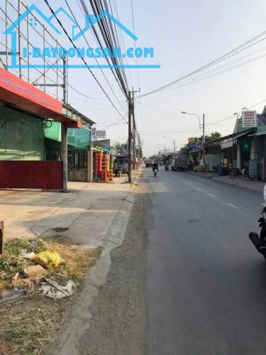Bán đất thổ cư mt ĐT 833B, Long Cang, Cần Đước dt 137m2 giá 3 tỷ