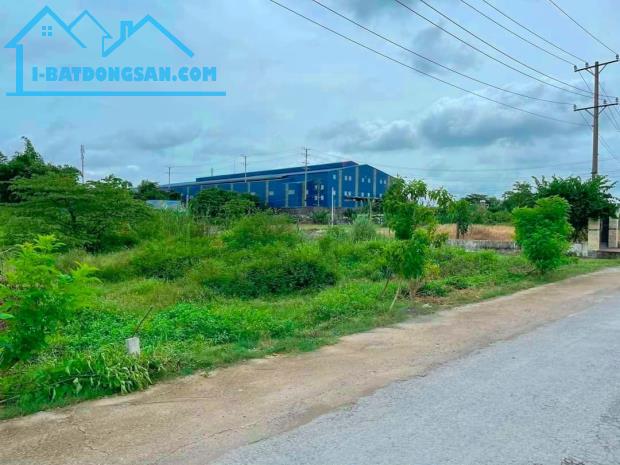 KẸT TIỀN SANG GẤP 10X50m=500M2, NGAY MT NHỰA SÁT CHỢ, KCN DÂN ĐÔNG GIÁ 470TR/NỀN