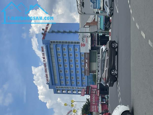 💥PHẠM VĂN ĐỒNG- 💰CHỈ 5.7tỷ - 🏦85m2 👉2 LẦU - 3PN - 🚘HXH SẠCH ĐẸP - Góc 2 MT.