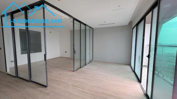 Cắt lỗ sâu căn hộ view pháo hoa Hạ Long nằm tại tt Bãi Cháy. LH:0915069737