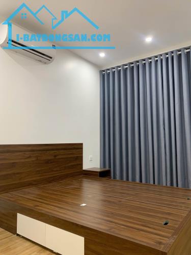 SIÊU HIẾM Chung cư cao cấp mới xây, 2 ngủ, 2 vệ sinh, diện tích 70m, vài phút ra hồ Đền Lừ