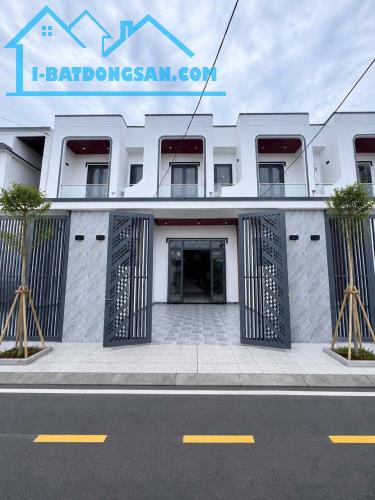 Nhà Phố Phước Tân HOÀN CÔNG đầy đủ - Khu Phố An Ninh - Văn Minh - Sạch Đẹp Chỉ hơn 2 tỷ xí