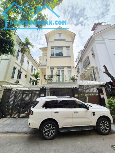 Biệt Thự Sân Vườn BT2A 4 Tầng KDT Mễ Trì 155m2 Mt10m Vỉa Hè View Vườn Cây Xanh Giá 62 Tỷ