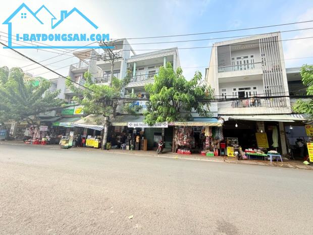 Bán Nhà 3 Tầng Mặt Tiền Kinh Doanh - DT 180m2 Giá 34tỷ - Tại Nguyễn Sỹ Sách - Tân Bình.