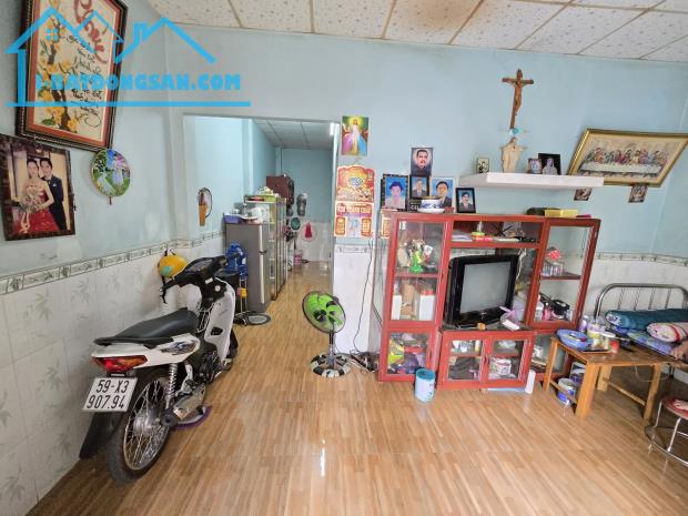 Nhà đường số 9,Trường Thọ, Thủ Đức, 72m, ngang 5m, giá chỉ 4,3 tỷ.