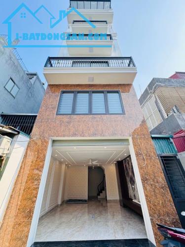 Tài chính 9 tỷ nhà 55m Việt Hưng Long BIên 7 tầng thang máy