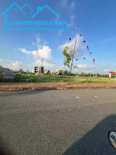 ☎️Liên hệ Mua Nhà Đất Khu Hồng Phát An Bình : 0939.86.87.88 (Gặp Bưởi Miền Tây)