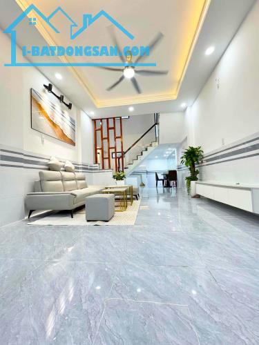 GẦN 26 THÁNG 3 GIÁP TÂN PHÚ - NHÀ ĐẸP 3 TẦNG 51M2 (4x12.5) - HẺM XE TẢI THÔNG. CHỈ 5 TỶ XX