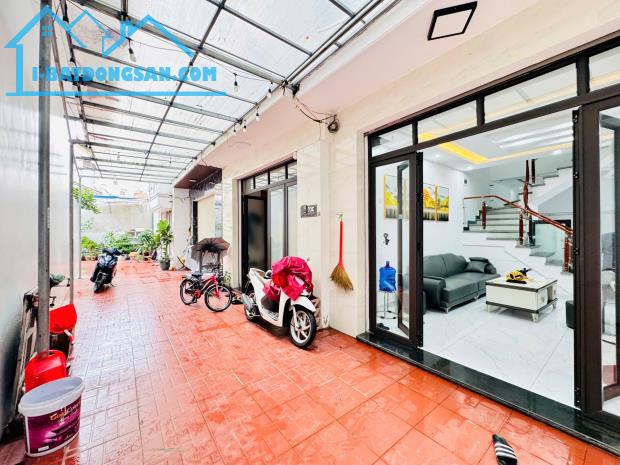 🏡 NHÀ 3 TẦNG TRUNG TÂM NGÔ GIA TỰ – CÓ SÂN RIÊNG 12M² – GIÁ 2,85 TỶ
