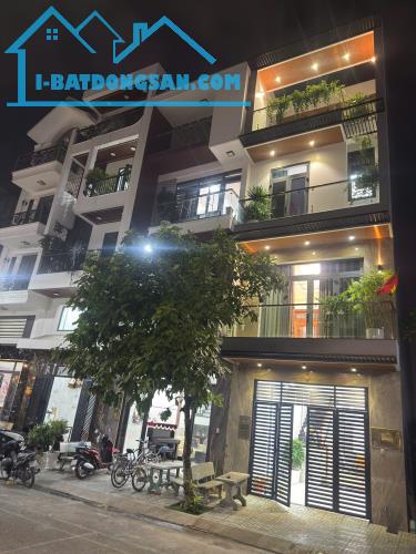 Nhà mới 4 Tầng, FULL nội thất, chỉ việc xách vali vào ở Q12.