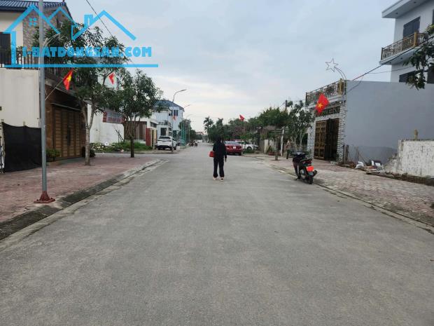 BÁN ĐẤT ĐẤU GIÁ KHỐI YÊN DUỆ P ĐÔNG VĨNH TP VINH NGHỆ AN