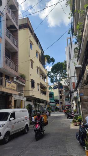 🏡 CHỈ 8.8 TỶ- Sở Hữu Ngay Nhà 6Tầng Sát MT Ba Tháng Hai-Hẻm 8m XH đỗ cửa, Hàng Hiếm Q11