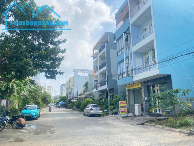 Bán nhà Quận 2, kdc trường thịnh đường 16m, nhà 3 lầu cách Nguyễn Duy Trinh 90m