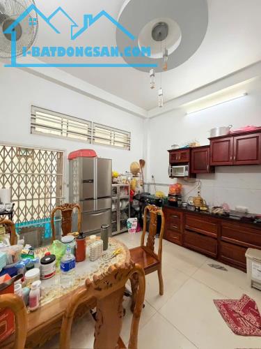🌸Khu V.I.P QUẬN 5, Chỉ 15m Ra Mặt Tiền Nguyễn Tri Phương 4X16m,4Tầng_4 Pn_Chỉ 12,6Tỷ.