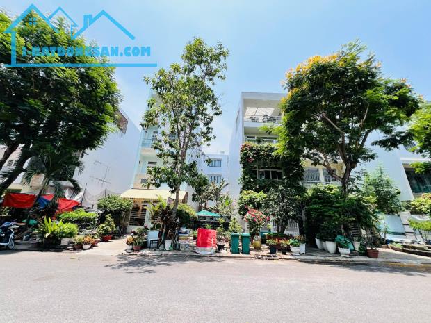 Đất Khu Ven Sông phường Tân Phong Q7. DT 5x18m + 7x18m + 12,5x18m