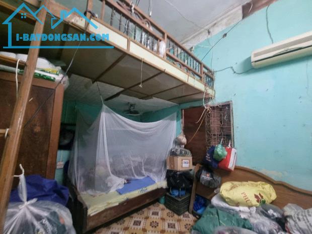 Bán gấp nhà phố Nguyễn Lân 65m2, mặt tiền 5.1m ô tô vào 2 mặt ngõ 1 nhà ra phố giá 16.6 tỷ
