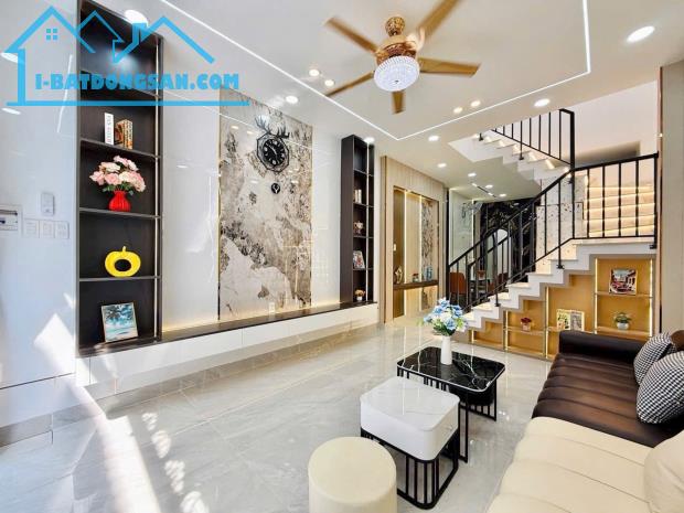 🔥 NHÀ MỚI Ở NGAY PHAN HUY ÍCH, GÒ VẤP NGAY EMART, 45M2, 2 TẦNG, 3PN 2WC,💰NHỈNH 4 TỶ TL