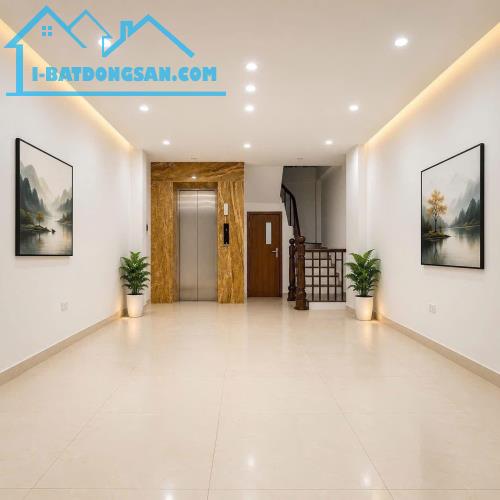 BÁN NHÀ MỚI 8 TẦNG THANG MÁY GARA Ô TÔ, NGÕ PHÂN LÔ ĐƯỜNG Ô TÔ THÔNG PHỐ HOÀNG VĂN THÁI.