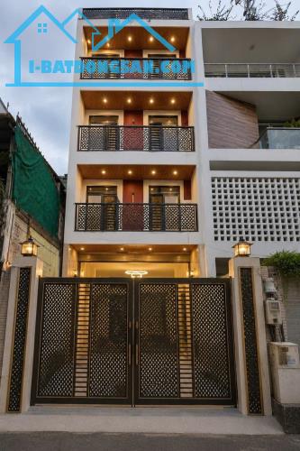 Nhà Nguyễn Trãi - P.3 - Quận 5 - Ngang 5,1m Dài 18m Có Sân 4m - 7 Tầng - Có 16 Phòng CHDV