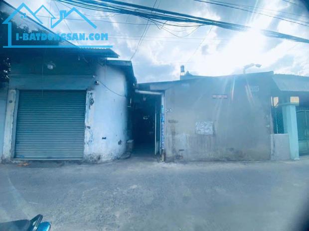 Bán dãy trọ 18 phòng gần chợ Hoá An P. Biên Hoà. 350m. Đường nhựa oto. Giá 5 tỷ 950tr.