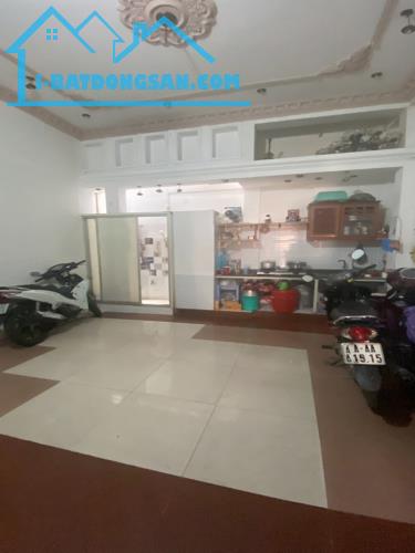 [O2570*] Hiếm nhà trọ nở hậu dòng tiền 30tr sát chợ Bà Chiểu, 10.x tỷ