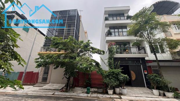 Bán lô đất đường Hà Văn Chúc, băng 2 phố Chu Văn An Trung tâm Vĩnh Yên lh_0987673102