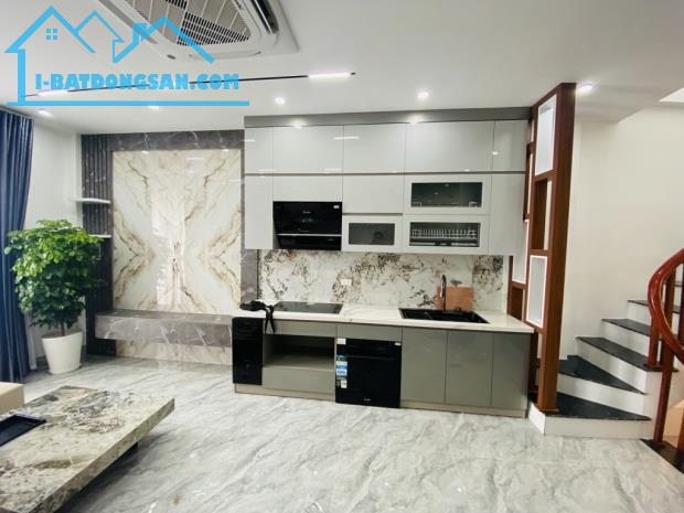 🌟 NGÕ THÔNG Ô TÔ – 5 TẦNG MỚI TINH – LÔ GÓC SIÊU THOÁNG NHỈNH 6 TỶ🌟