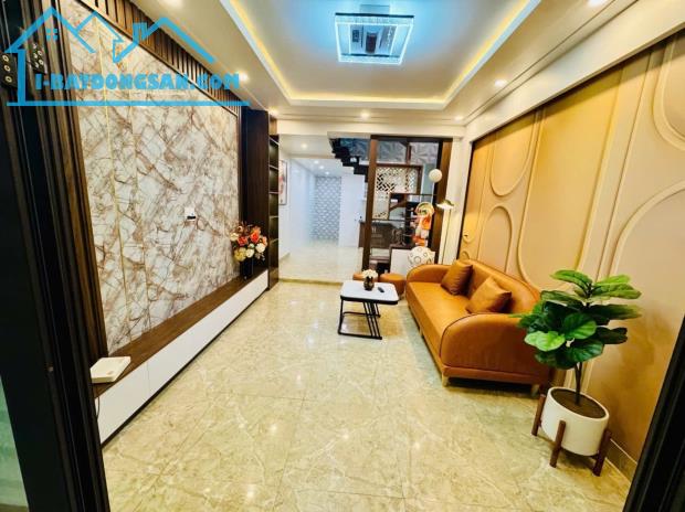 CẦN TIỀN BÁN GẤP - DÂN XÂY NHÀ ĐẸP 3 TẦNG CHỈ 2,6 TỶ