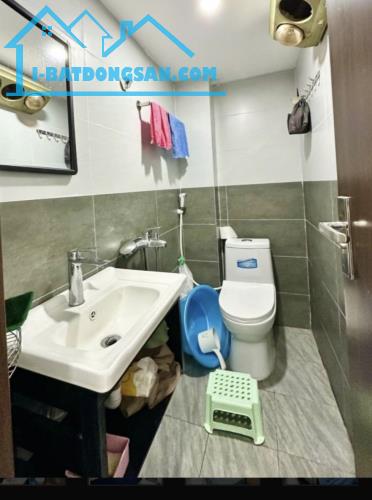 Bán Nhà Nguyễn Sơn 31m2 5 Tầng Mặt Tiền 4m Nhỉnh 8 Tỷ
