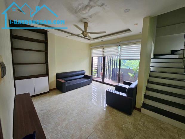 CHÍNH CHỦ CẦN BÁN GẤP NHÀ XUÂN LA TÂY HỒ 50m2, 5 TẦNG MẶT TIỀN 5,2m GIÁ 12 TỶ