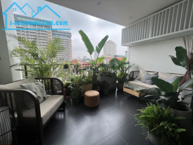 Bán tòa nhà Appartment phố Xuân Diệu , diện tích 110m2,giá 47 tỷ