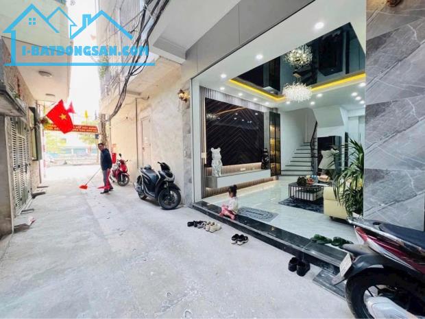 🏡 SIÊU PHẨM LÊ TRỌNG TẤN – PHÂN LÔ QUÂN ĐỘI – Ô TÔ ĐỖ CỬA – 1 NHÀ RA PHỐ - 12.X TỶ