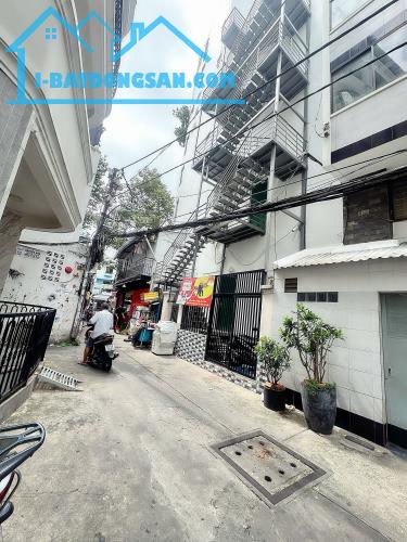 CHÍNH CHỦ CẦN BÁN NHÀ 3 TẦNG - 3 MẶT TIỀN SIÊU ĐẸP - XE HƠI NGỦ TRONG NHÀ Đ. BÙI THỊ