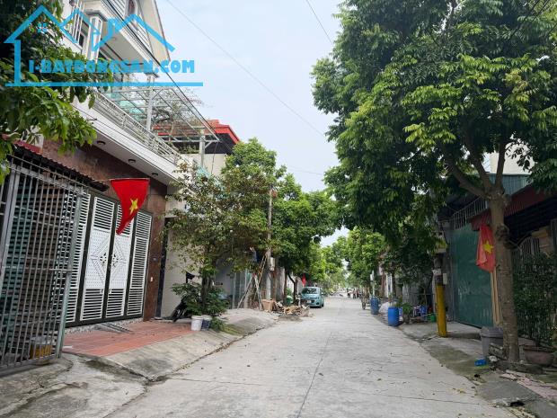 Bán lô 100m2 khu Giàn Chiếu, Tam Dương lh_0987673102