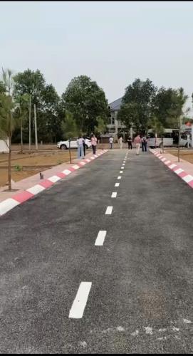 Hàng Hiếm Hòa Lạc! Lô góc 100m² Ngang 8m Cực Đẹp, Nhỉnh 2 Tỷ Sổ Đỏ Sẵn Sang Tên Ngay