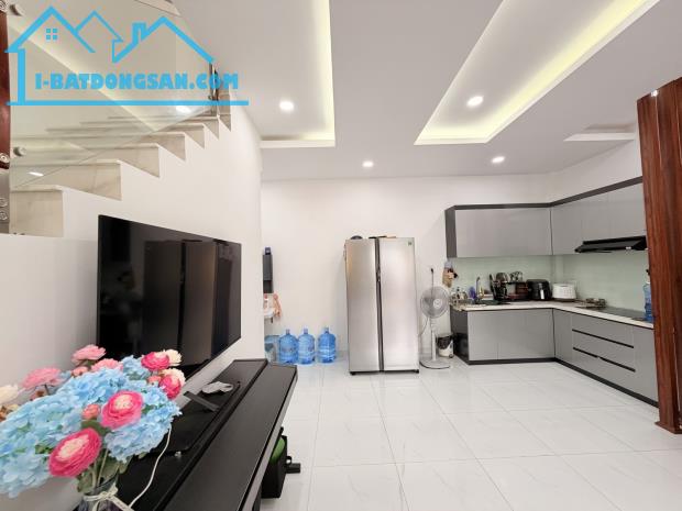 Bán gấp nhà mới đẹp hẻm 6m Tây Thạnh, gần Aeon Tân Phú, khu VIP, sầm uất chỉ 5,X Tỷ. Hiếm