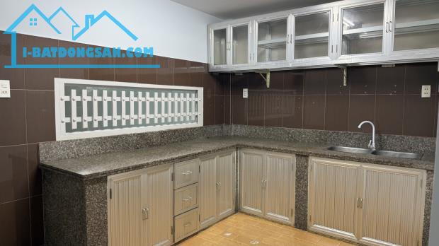 Bán nhà hẻm xe hơi tránh, Bình Thới, Phường 11, Quận 11, 69m, chỉ 8,3 tỷ.