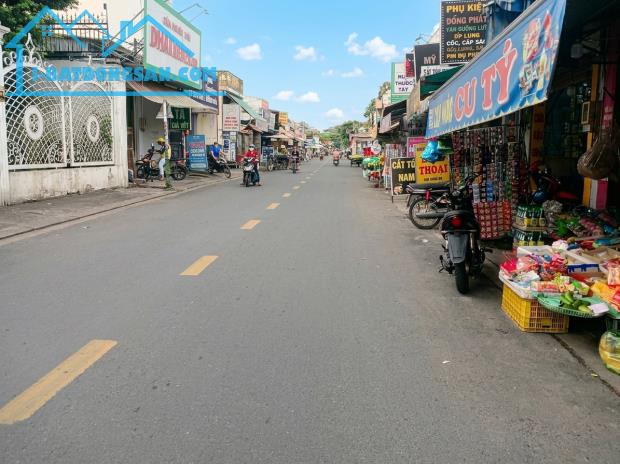 [H2596*] MẶT TIỀN KINH DOANH 385M2 NGAY CHỢ ĐHT 2 - GIÁ ĐẦU TƯ 2X TỶ