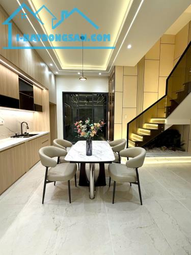 Nhà 5 tầng Ấp Chiến Lược, q.Bình Tân 80m² Full Nội Thất, gần chợ Gò Xoài, 7.x Tỷ. Hiếm có,