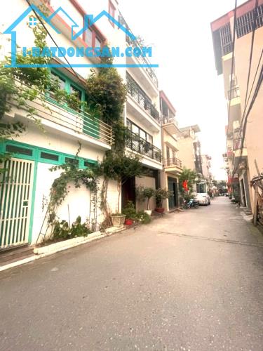 🔥 CỰC HIẾM 🔥 BÁN NHÀ THẠCH BÀN - LONG BIÊN - Ô TÔ - 4 NGỦ - 68M2 - CHỈ 10.15 TỶ 🔥